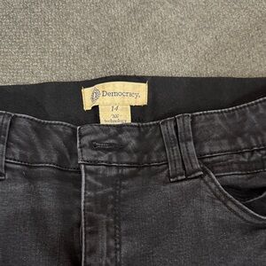 Democracy Black Straight Leg Jeans